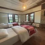 Apartment Bakoglu Konagi